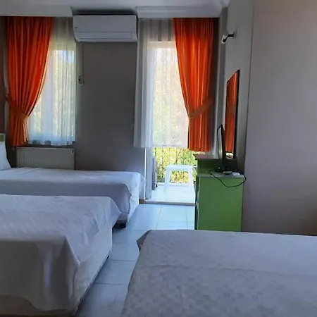 Tango Homestay *