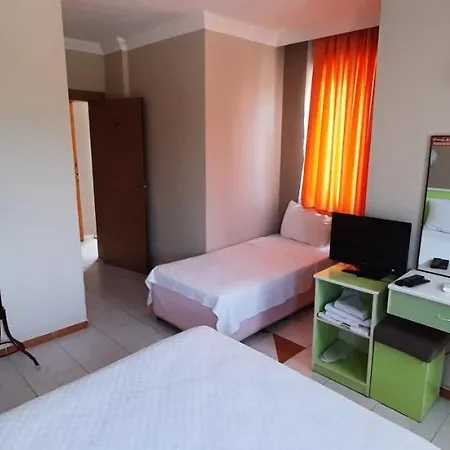 Tango Homestay *