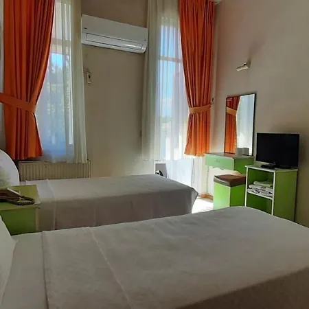 Homestay Tango *